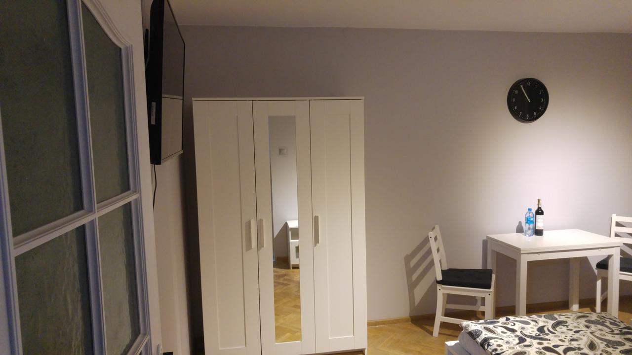 Rent0Nline Niepodleglosci Rooms Metro Warszawa Exteriör bild
