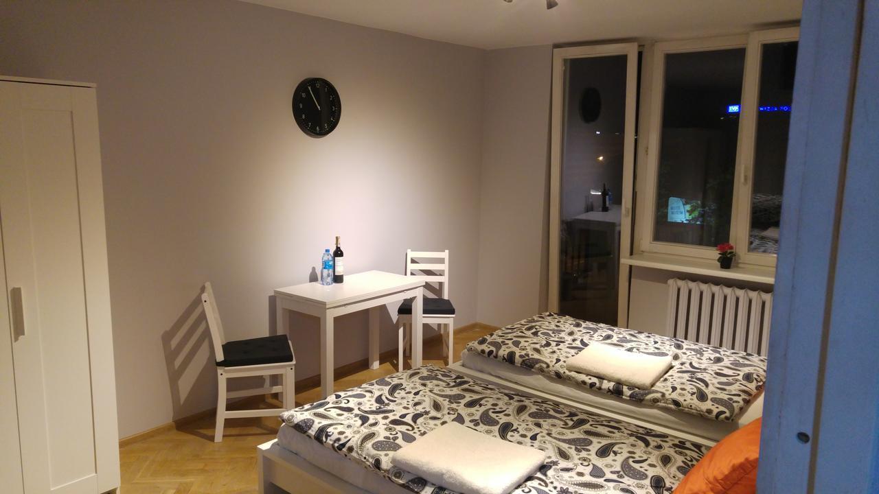 Rent0Nline Niepodleglosci Rooms Metro Warszawa Exteriör bild