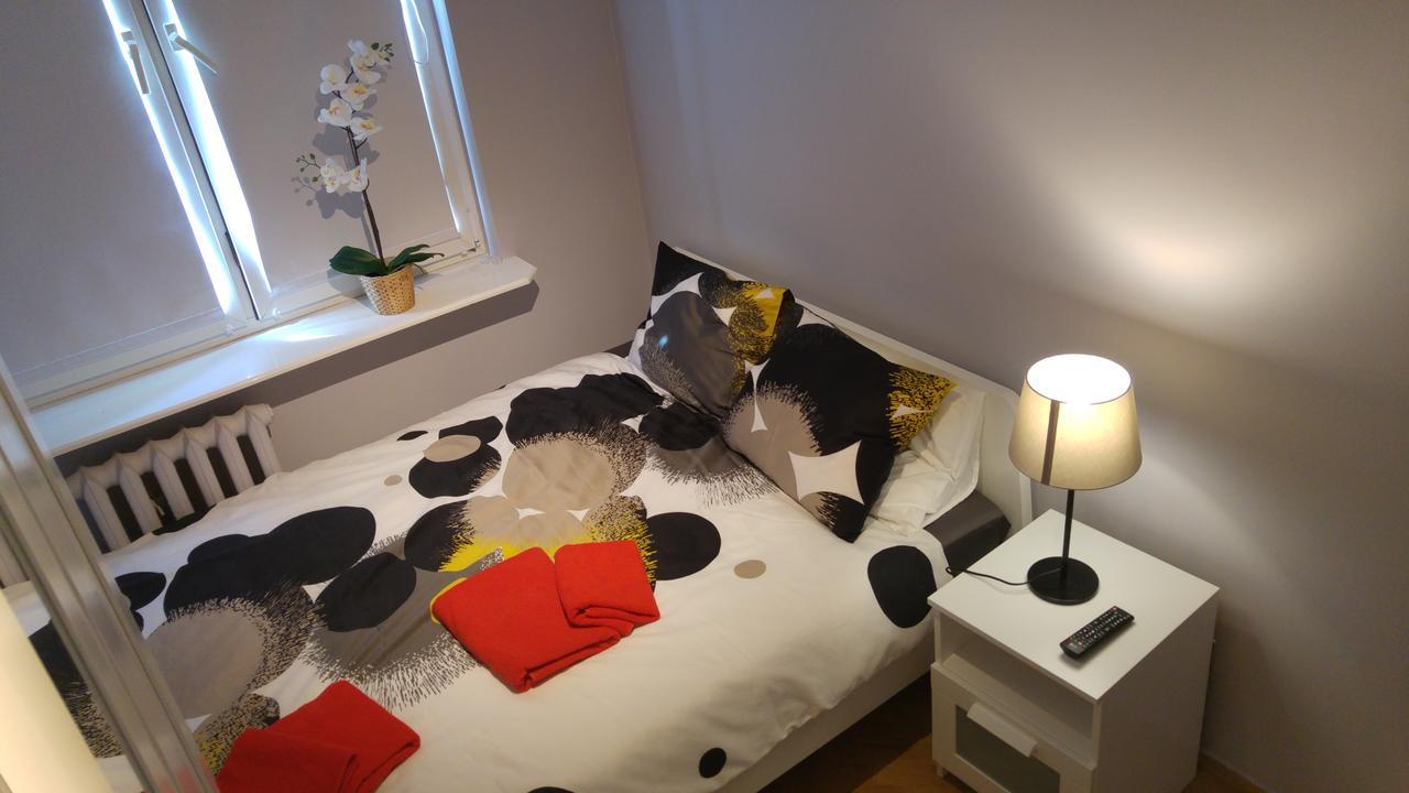 Rent0Nline Niepodleglosci Rooms Metro Warszawa Exteriör bild